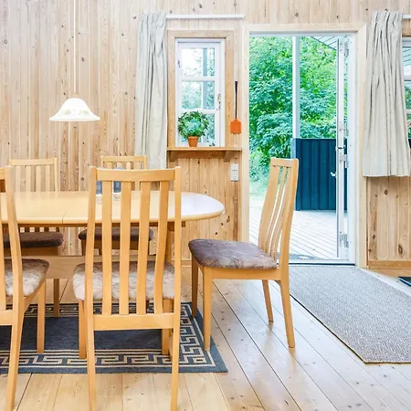 Lush In Glesborg, 6 Guests * Glesborg